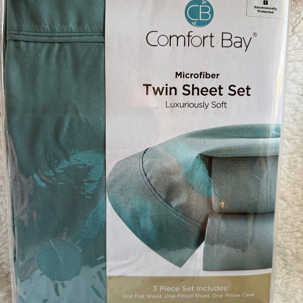 New Solid Color Sheet Set Twin Size NWT  Greenish- Sea Foam - Bed Sheet Set